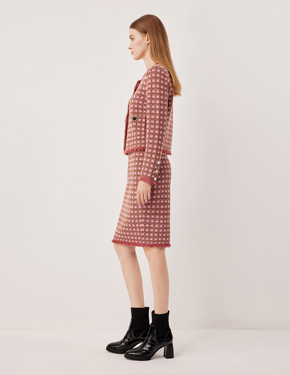 MARYLING Round Neck Long Sleeve Plaid Double-Breasted Knit Cardigan