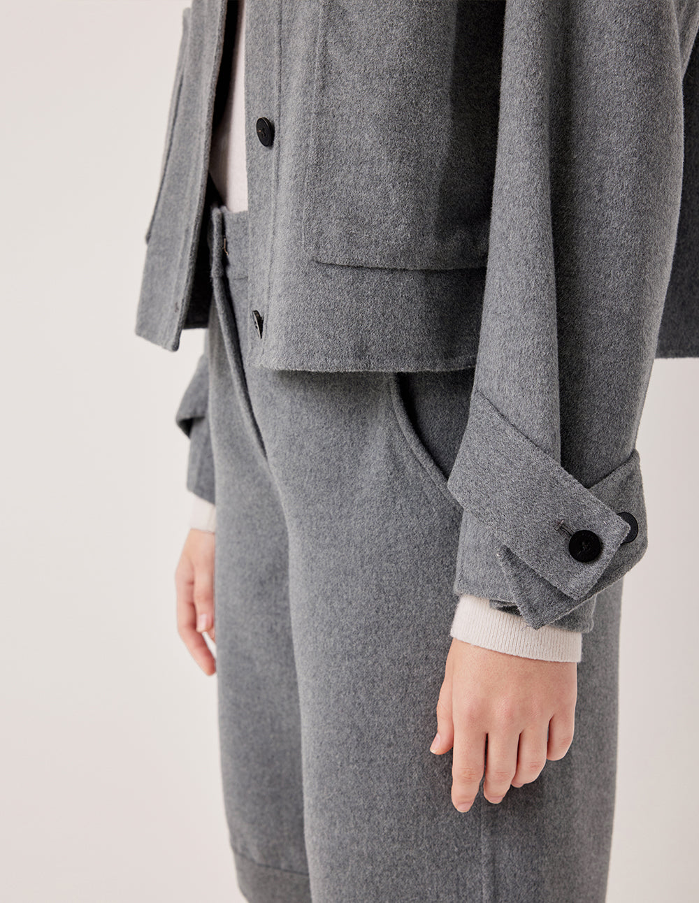 MARYLING Collar Long Sleeve Short Wool Silk Blend Top