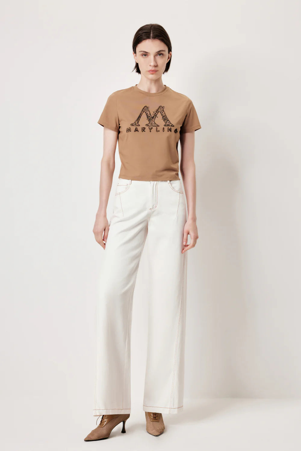 MARYLING Textured White Washed Jeans – Metal Zipper Detail