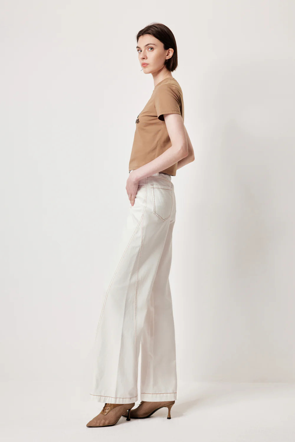 MARYLING Textured White Washed Jeans – Metal Zipper Detail