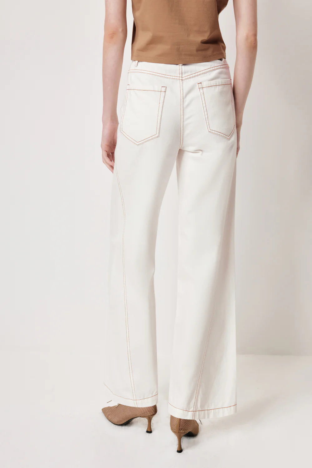 MARYLING Textured White Washed Jeans – Metal Zipper Detail
